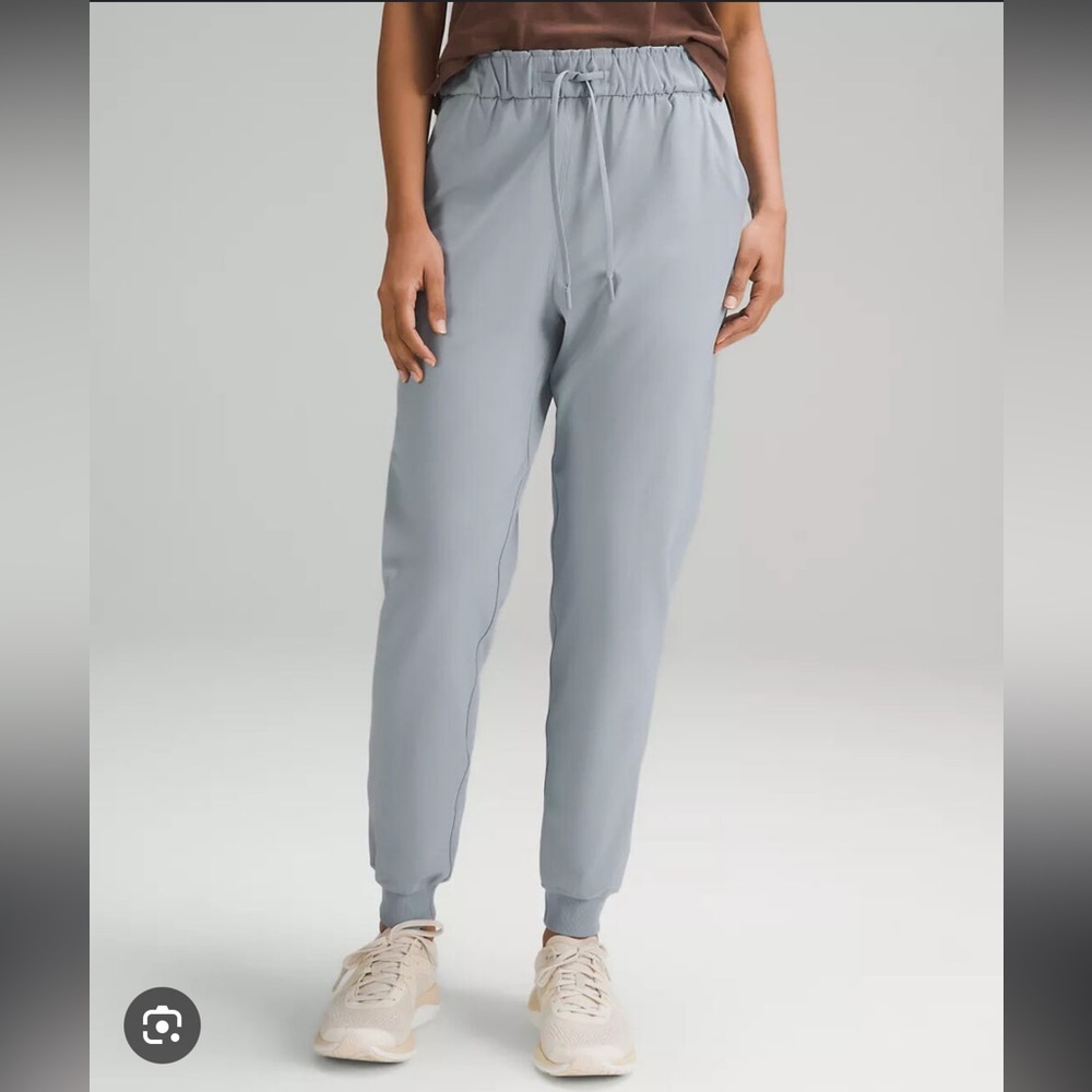 Lululemon Stretch High Rose Jogger 6 NWT